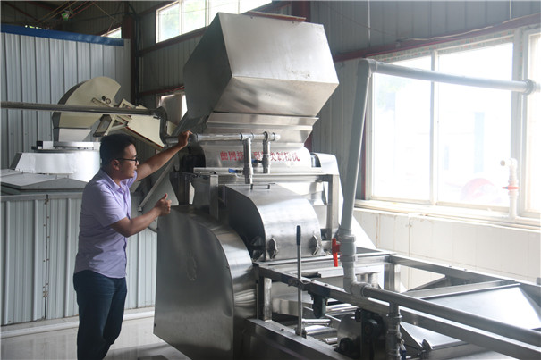 100斤紅薯能出多少淀粉-淀粉設(shè)備